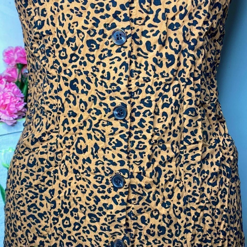 🌷H&M🌷CUTE Button Up Leopard Dress     - Picture 5 of 9